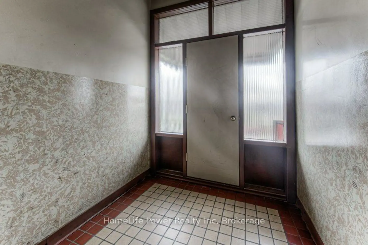 Additional image 12 of 15 Floral Crescent