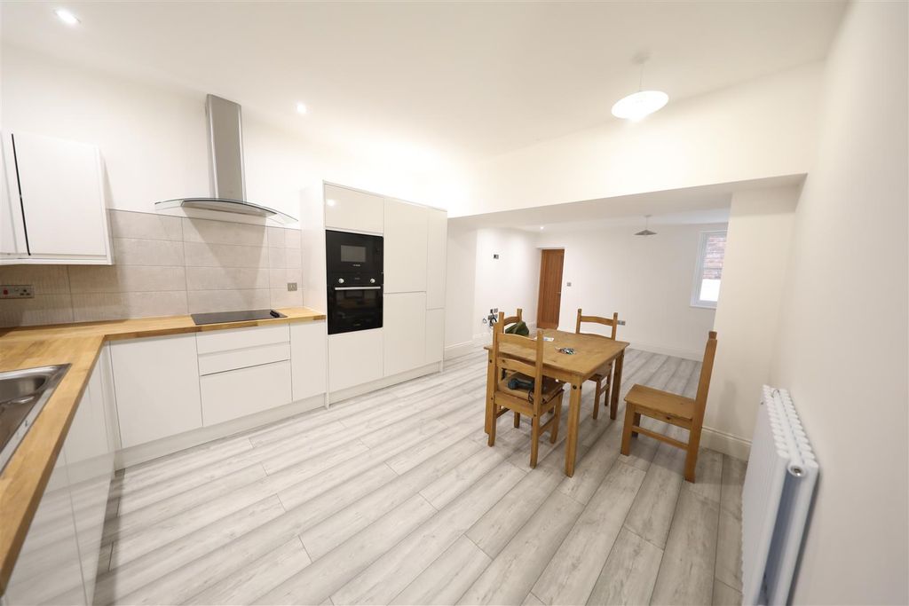 Additional image 2 of 12 bed block of flats for saleGeorge Street, Hull HU1