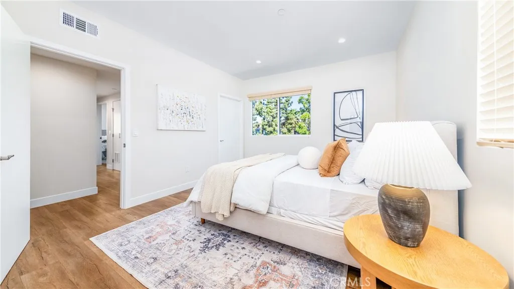 Additional image 12 of 17154 Chatsworth Street Unit 2, Granada Hills, CA 91344