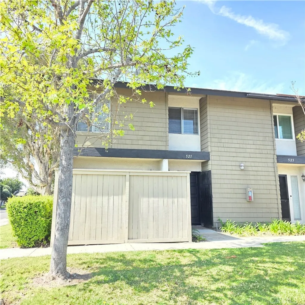 521 W Dunton Ave, Orange, CA 92865 photo 3
