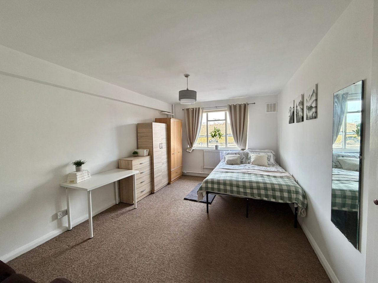 Additional image 8 of Room in a Shared Flat, Commercial Road, E1, N1 7GU