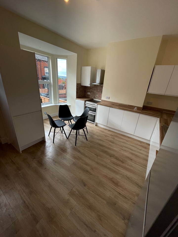 Additional image 2 of Room in a Shared House, Barton Terrace, LS11, N1 7GU