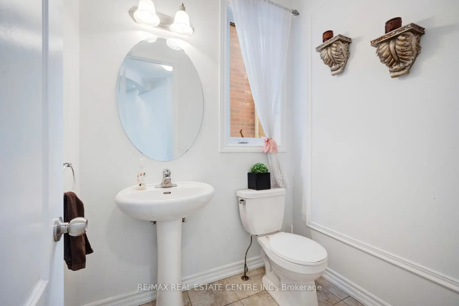 Additional image 4 of 19 Mediterranean Crescent