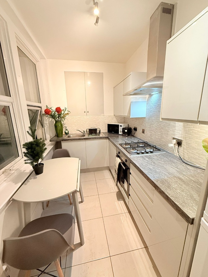 Additional image 5 of Room in a Shared Flat, Whitechapel Road, E1, N1 7GU