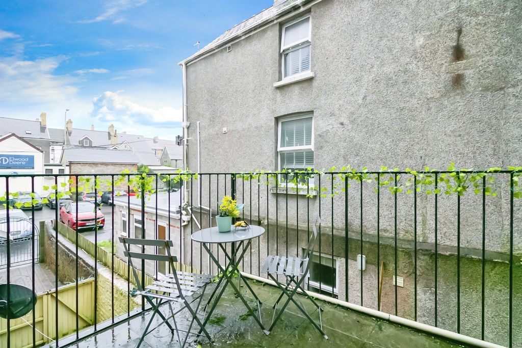 Additional image 8 of 2 bed flat for saleMary Street, Porthcawl CF36