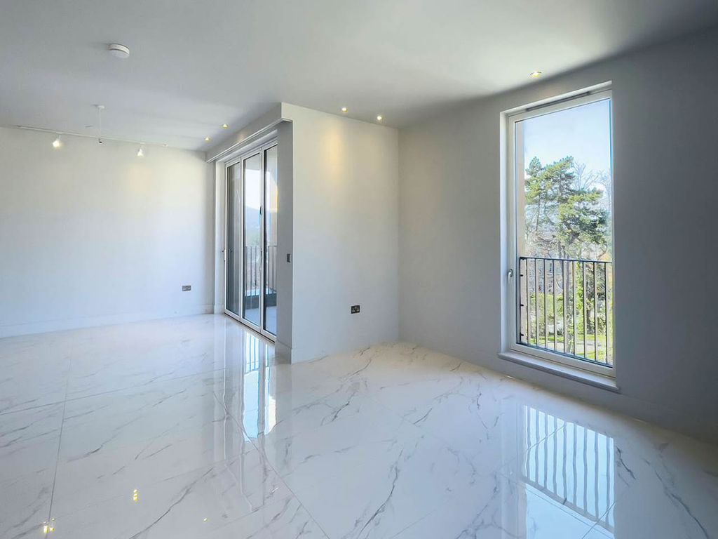 Additional image 11 of 3 bed flat for saleCorstorphine Road, Edinburgh EH12