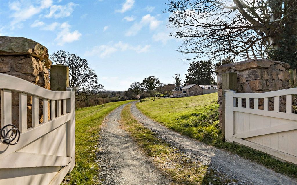 Additional image 3 of 5 bed detached house for saleTrefonen, Oswestry, Shropshire SY10