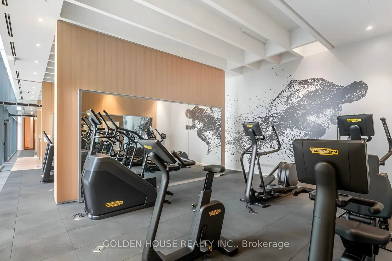 Additional image 18 of 8 Hillsdale Avenue 735