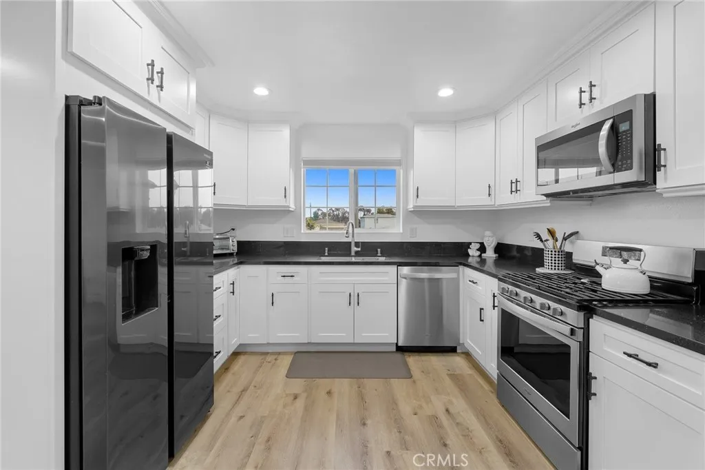 Additional image 54 of 329 E Lanzit Ave, Los Angeles, CA 90061