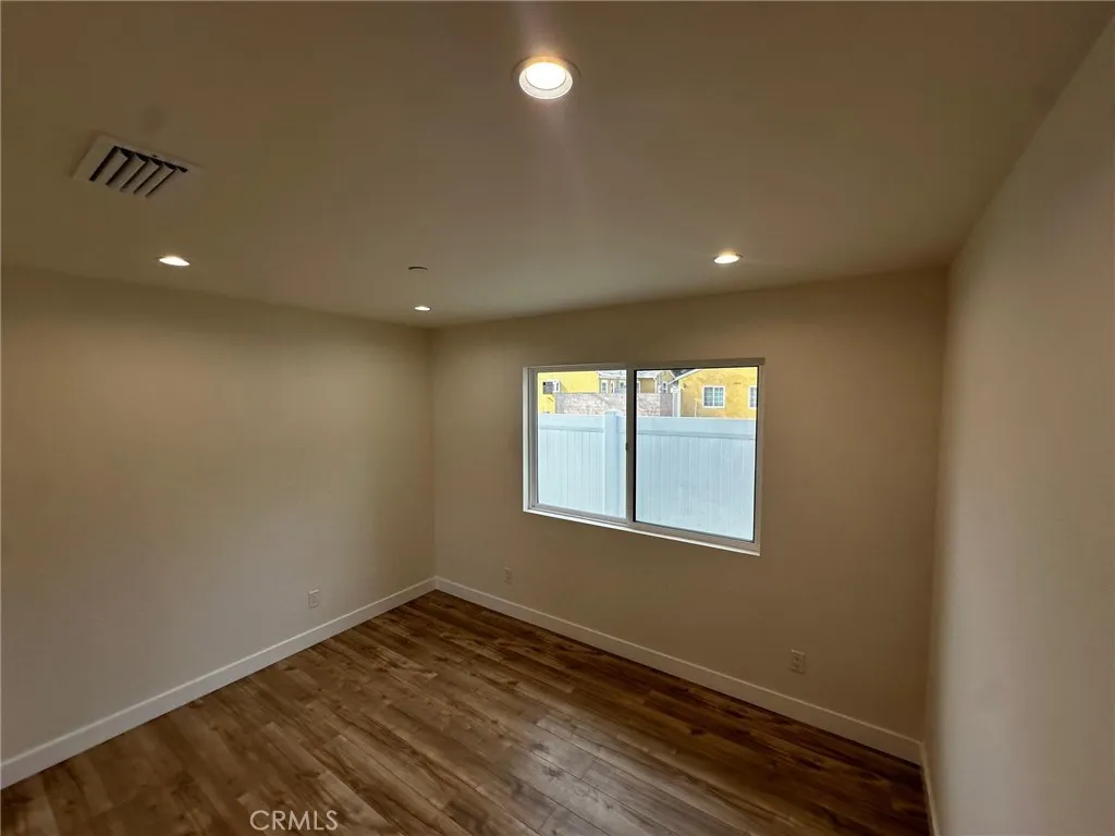 Additional image 9 of 15950 Cohasset St, Van Nuys, CA 91406