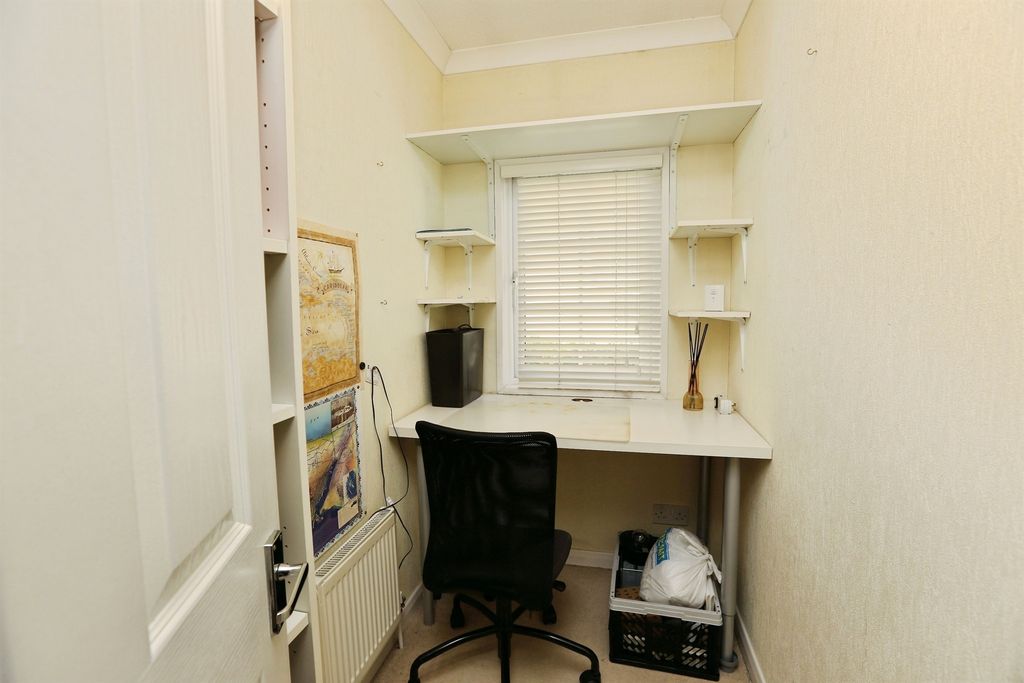 Additional image 6 of 2 bed mobile/park home for saleShamblehurst Lane South, Hedge End, Southampton SO30