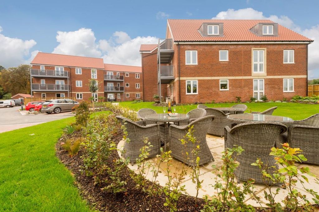 Additional image 17 of 2 bed flat for saleAndrews Court, Molescroft Road, Beverley HU17