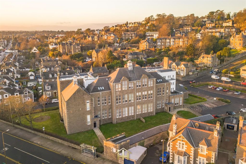 Additional image 10 of 2 bed flat for saleWhinny Brae, Broughty Ferry DD5