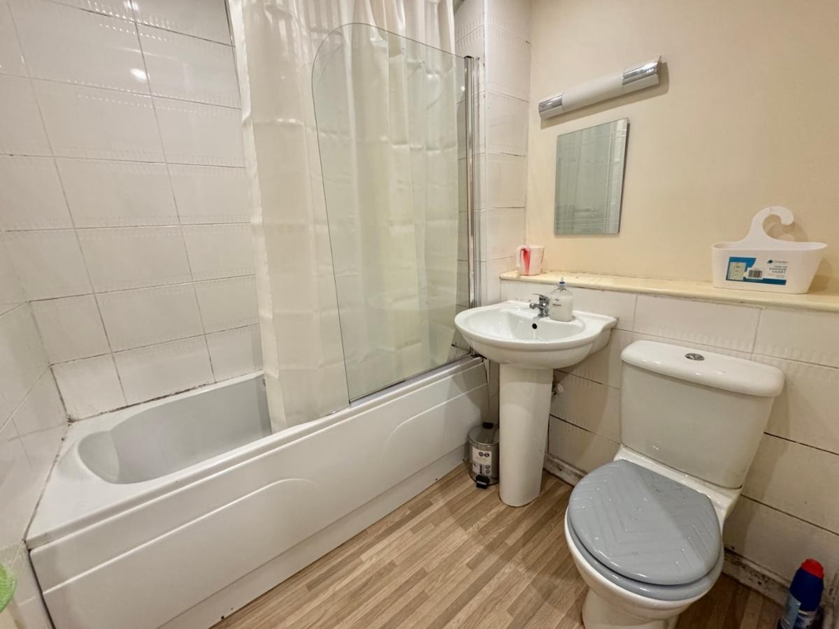 Additional image 2 of 1 Bed Flat, George St, B3, N1 7GU