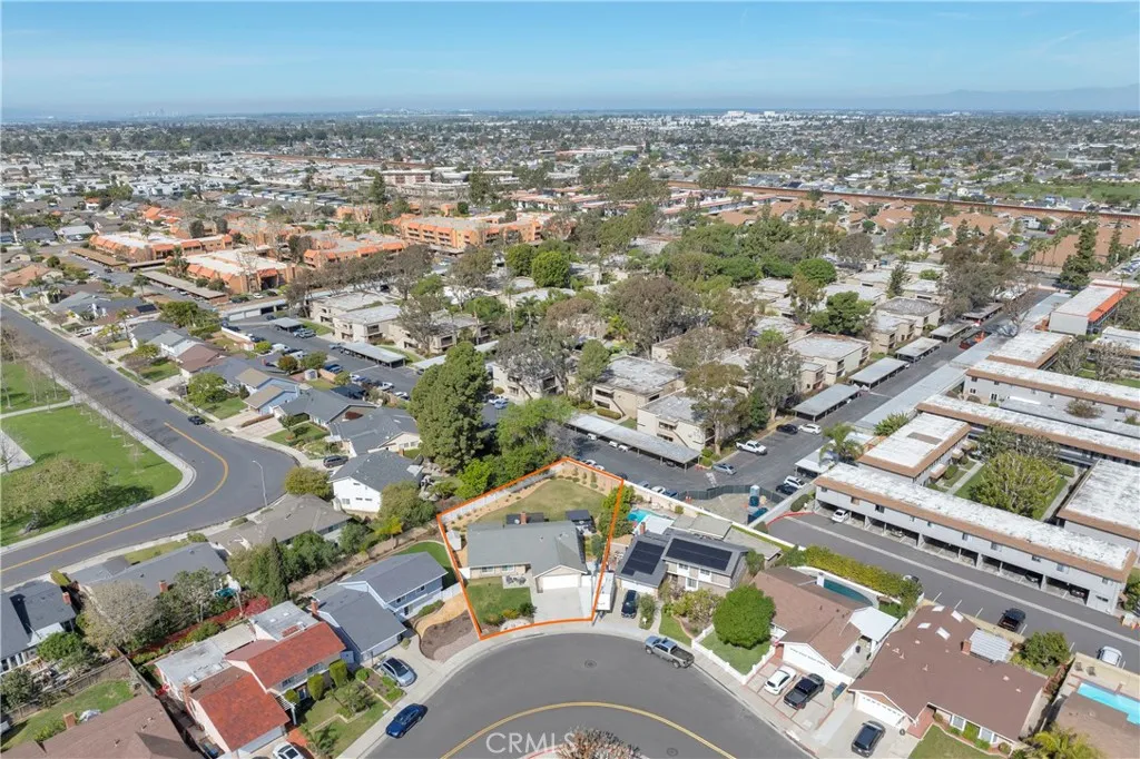 17161 Golden View Ln, Huntington Beach, CA 92647