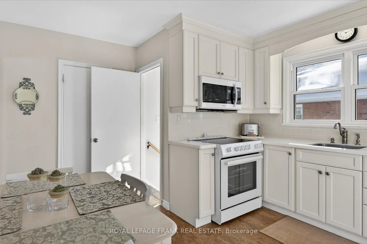 Additional image 8 of 797 Valleyview Drive