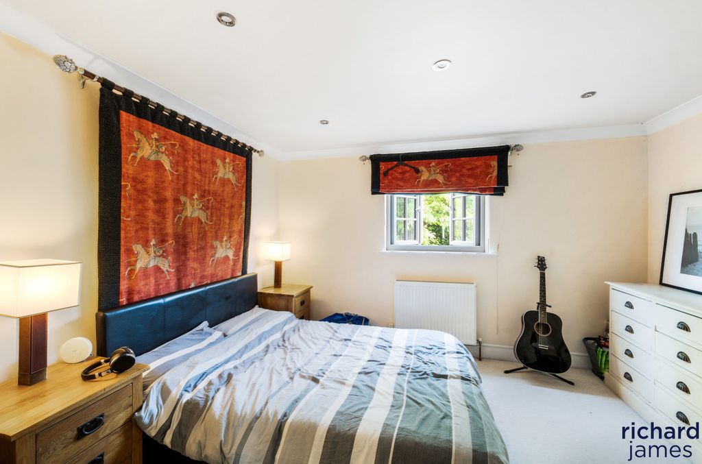 Additional image 21 of 4 bed terraced house for saleMoormead Road, Wroughton, Swindon SN4