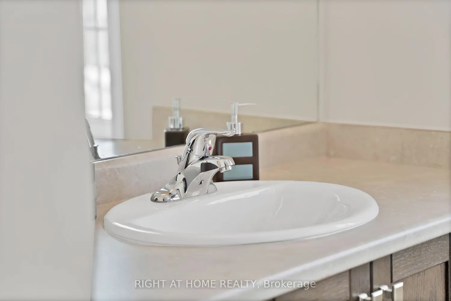 Additional image 14 of 61 Alexandra Drive