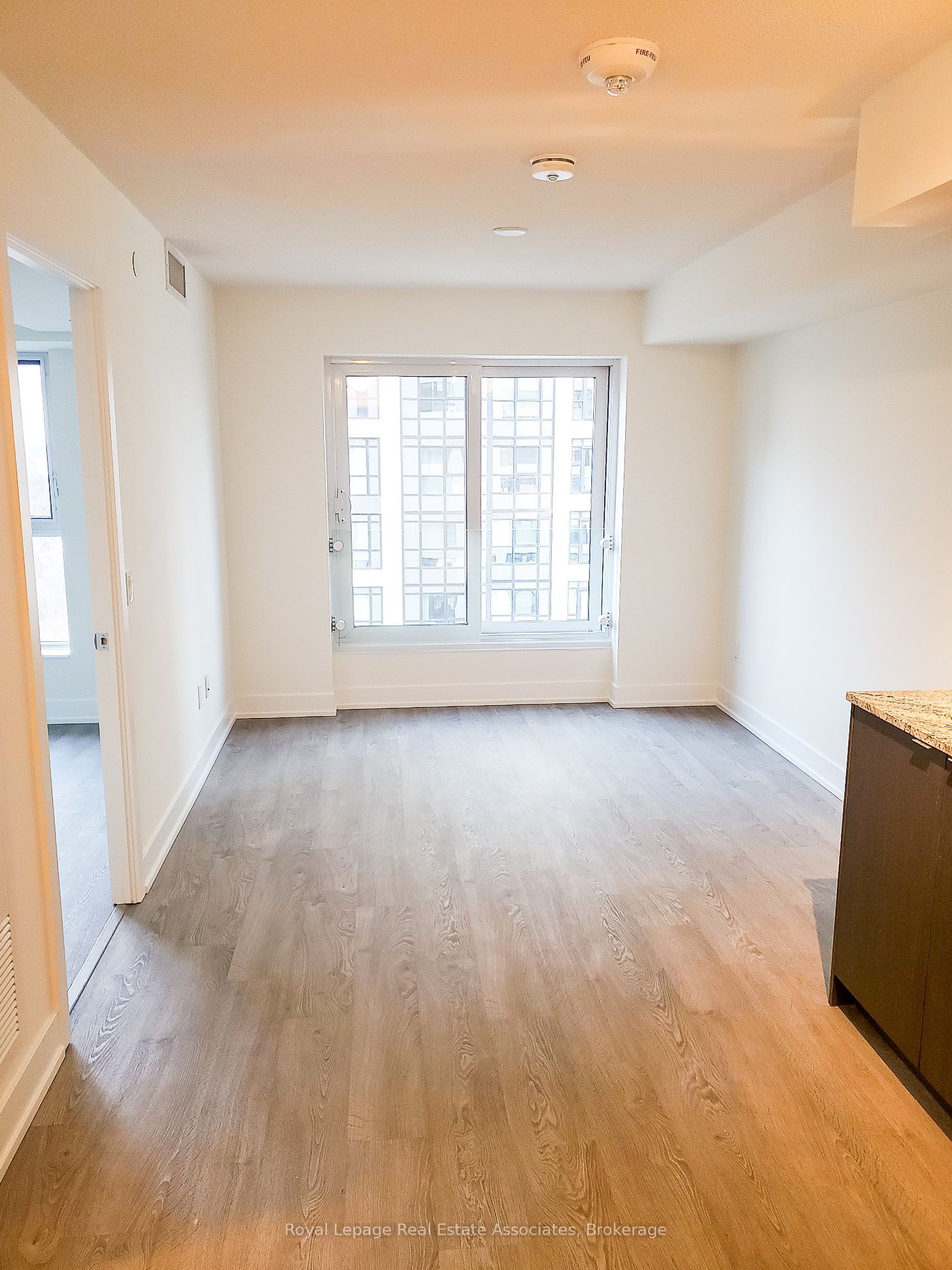 Additional image 3 of 2820-9 Mabelle Avenue, Toronto, ON, M9A 0E1