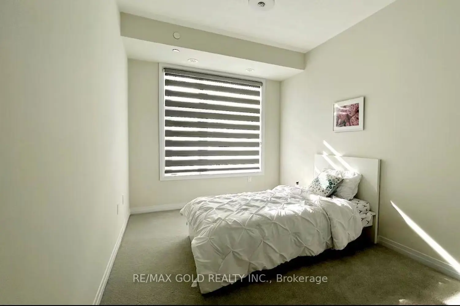 Additional image 9 of 35 Fieldridge Crescent 36