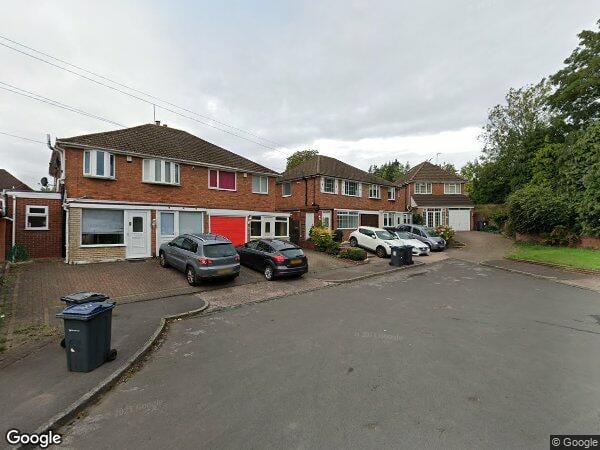 3 Bed Semi-Detached House, Perry Park Crescent, B42, N1 7GU