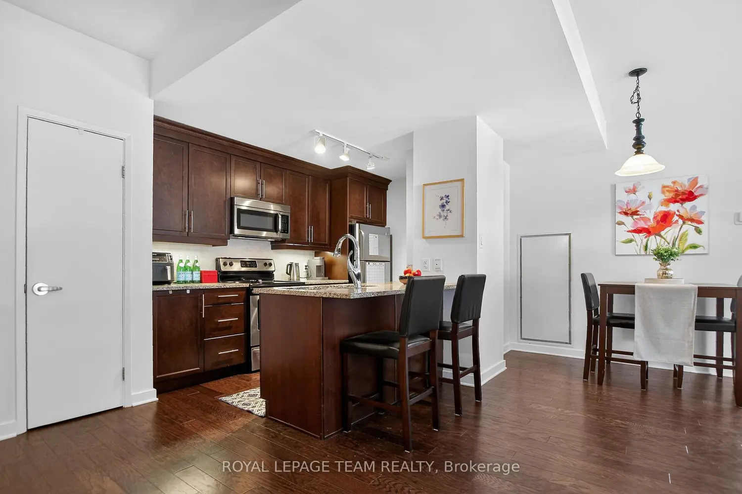 Additional image 5 of 310 Centrum Boulevard 204