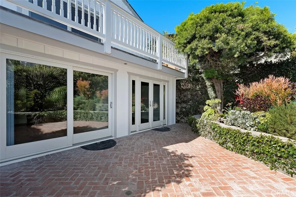 Additional image 63 of 135 Sunset Terrace, Laguna Beach, CA 92651