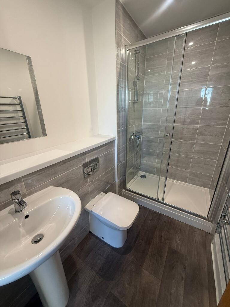 Additional image 4 of Equipoint, Yardley B25