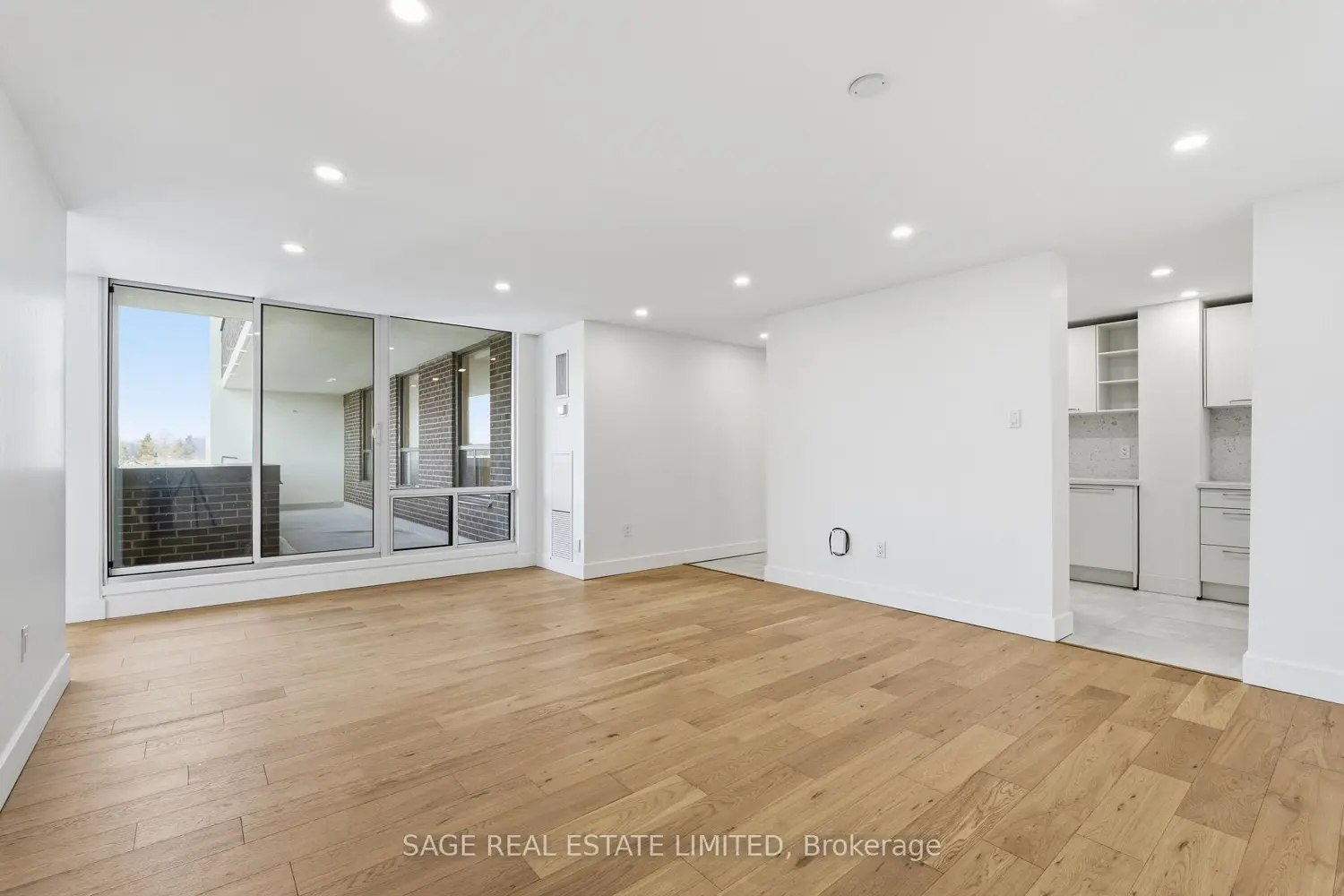 Additional image 13 of 1515 Lakeshore Road 707