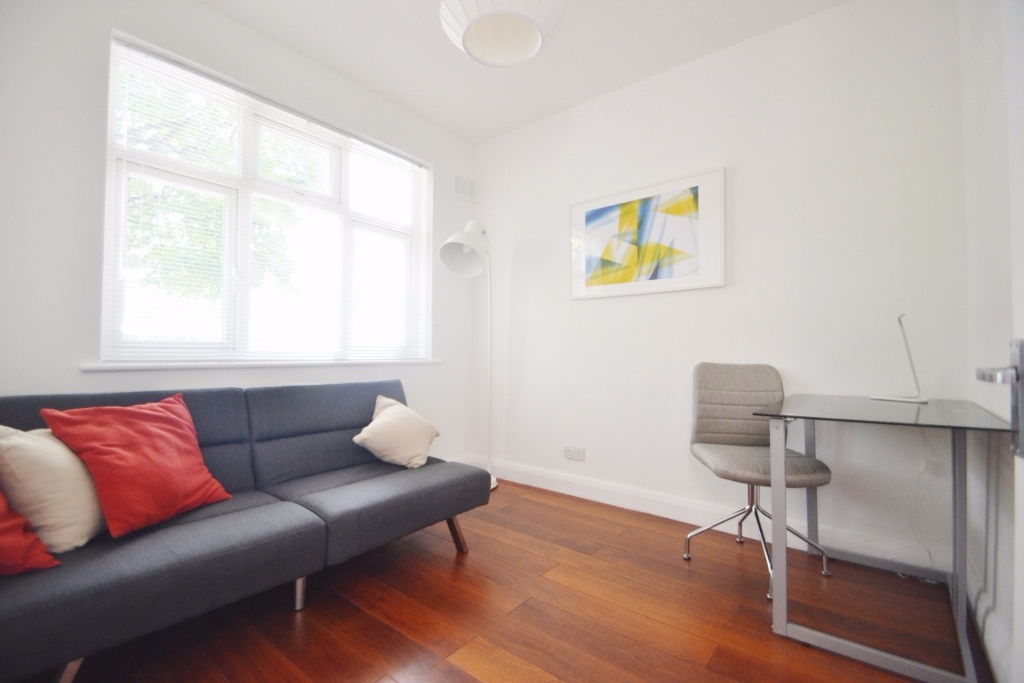 Additional image 5 of 2 Bed Flat, Buller Close, SE15, N1 7GU