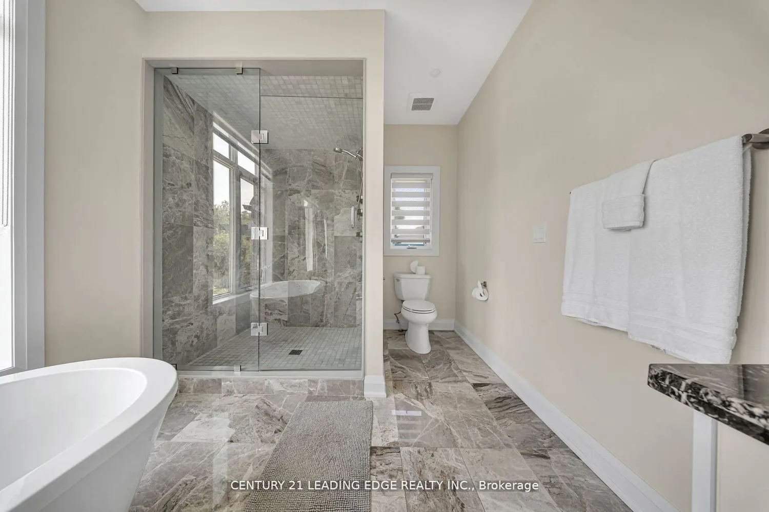 Additional image 10 of 736 Hillview Crescent