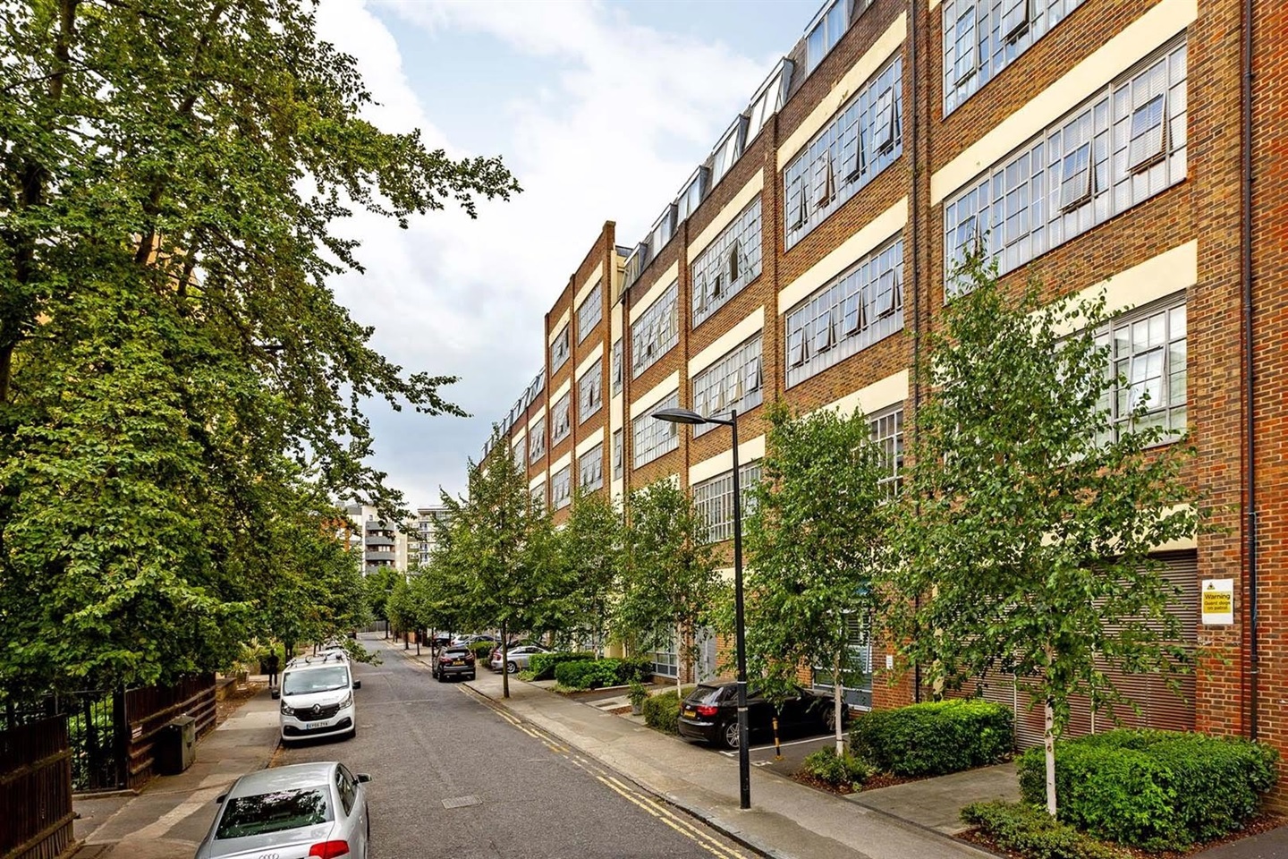 Additional image 10 of 3 Bed Flat, South City Court, SE15, N1 7GU