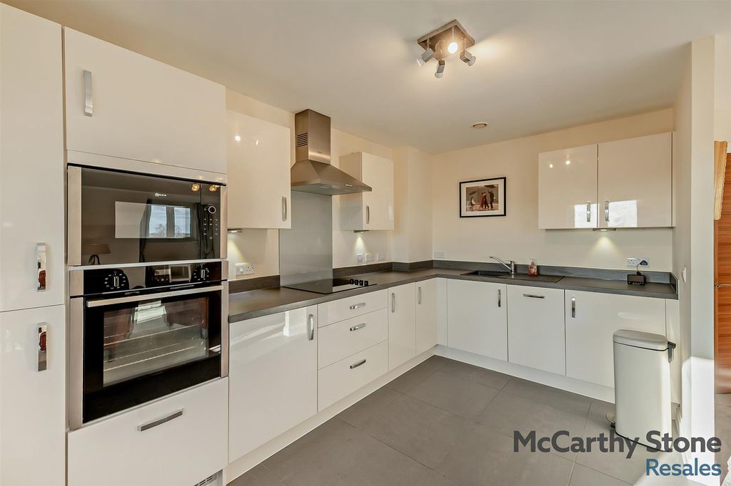 Additional image 5 of 1 bed flat for saleAndrews Court, Molescroft Road, Beverley HU17