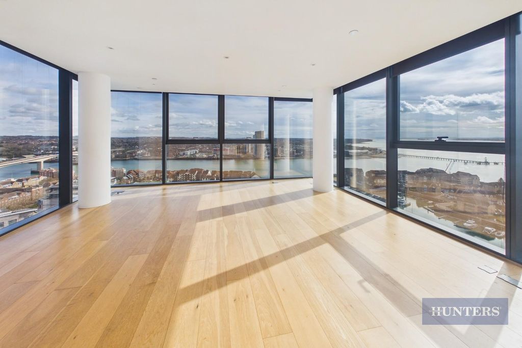 Additional image 3 of 3 bed flat for saleThe Moresby Tower, Ocean Village SO14