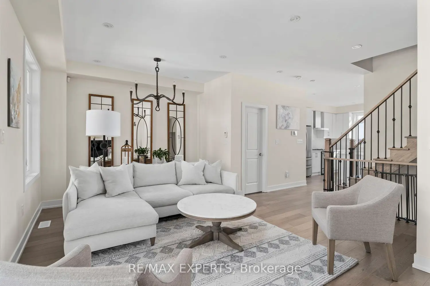 Additional image 4 of 1366 Gull Crossing