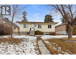 Additional image 2 of 818 68 Avenue SW