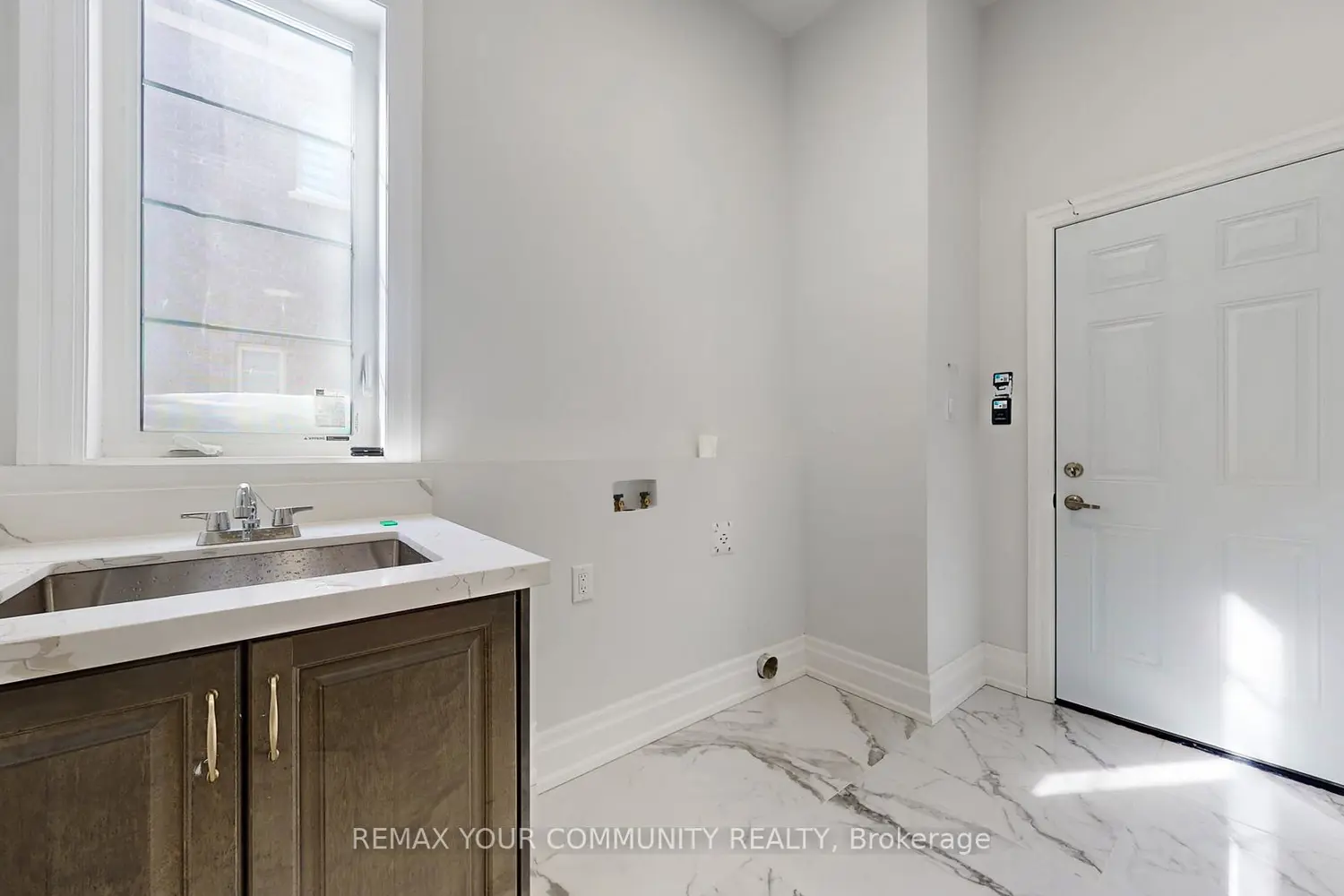 Additional image 6 of 353 Somme Street