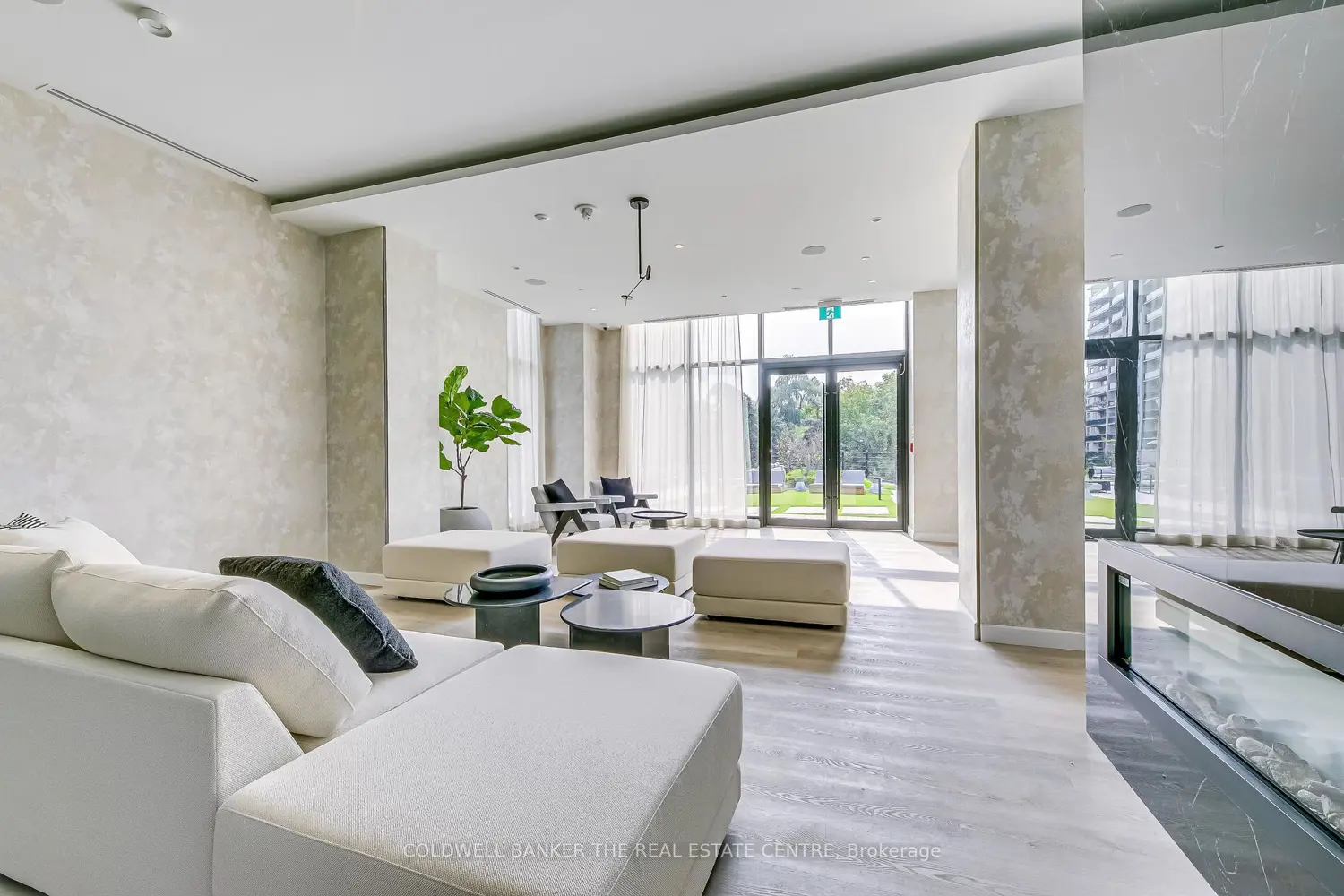 Additional image 19 of 86 Dundas Street 709