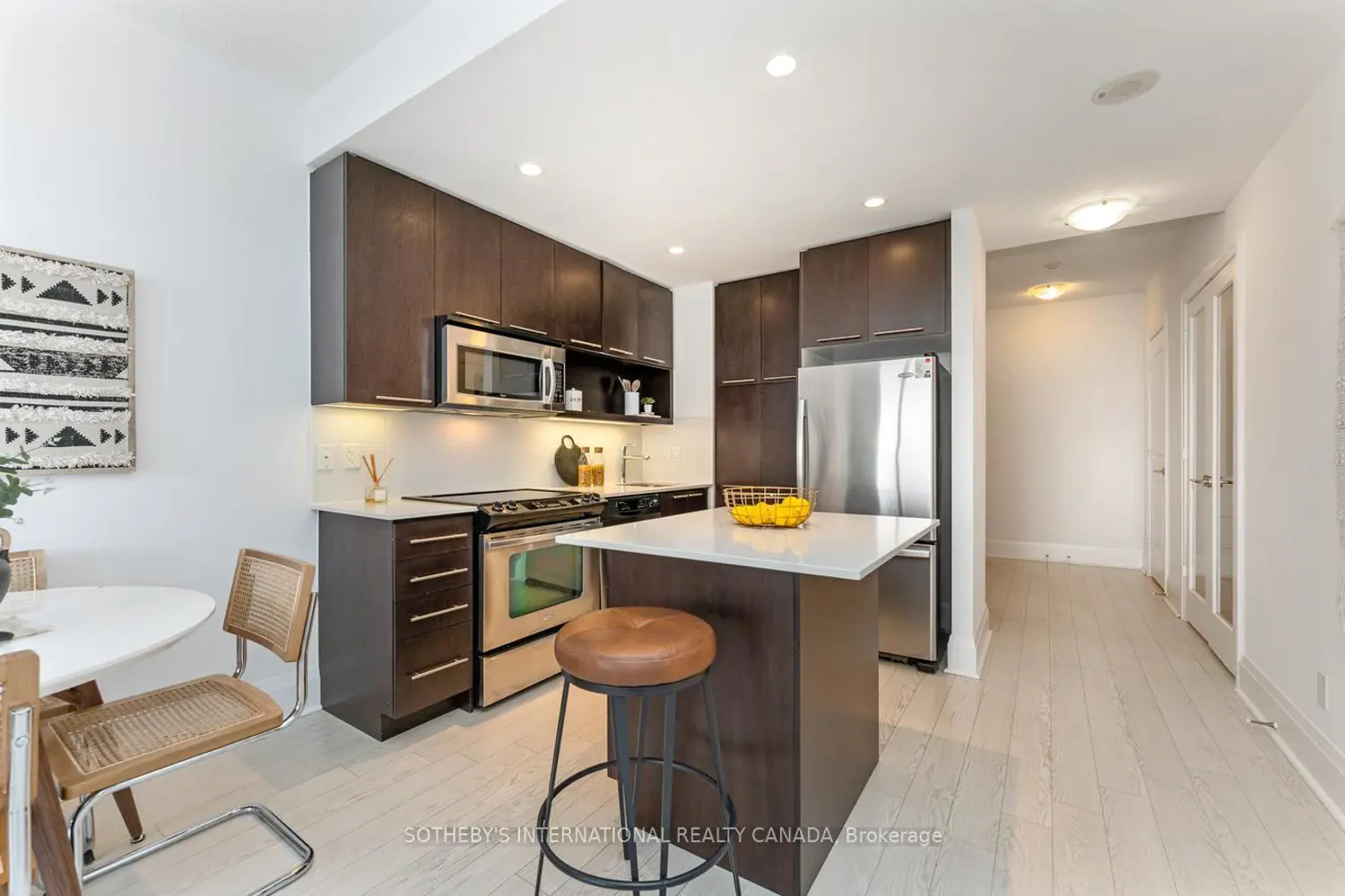Additional image 4 of 100 Harrison Garden Boulevard 824