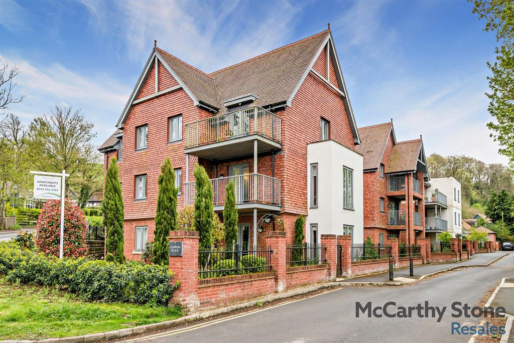 2 bed flat for sale12 Canning Place, Granham Close, Marlborough SN8