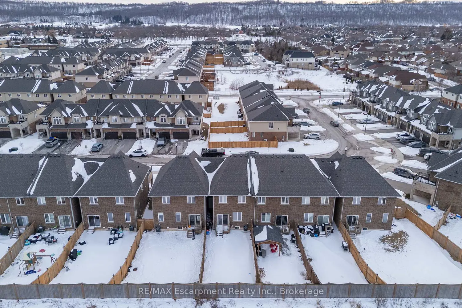 Additional image 20 of 31 Pinot Crescent