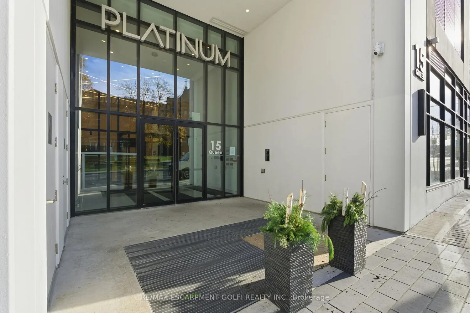 Additional image 2 of 15 Queen Street 609