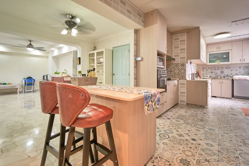 544 Pasir Ris Street 51