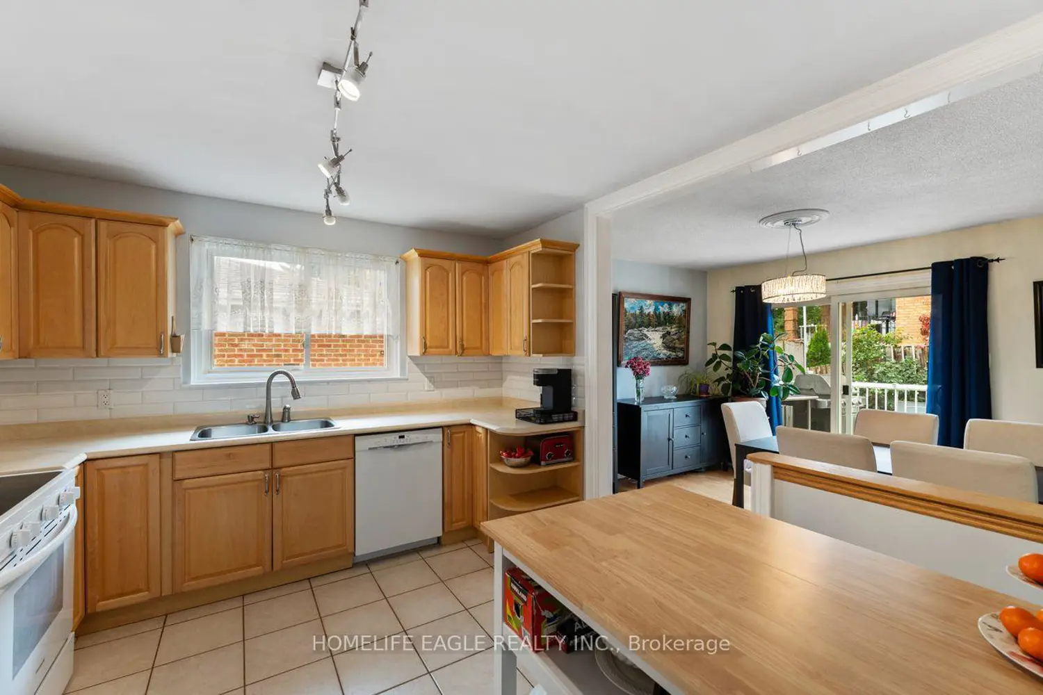 Additional image 6 of 14 Lee Avenue