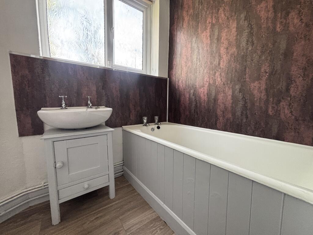 Additional image 6 of Yardley Rd, Birmingham B27