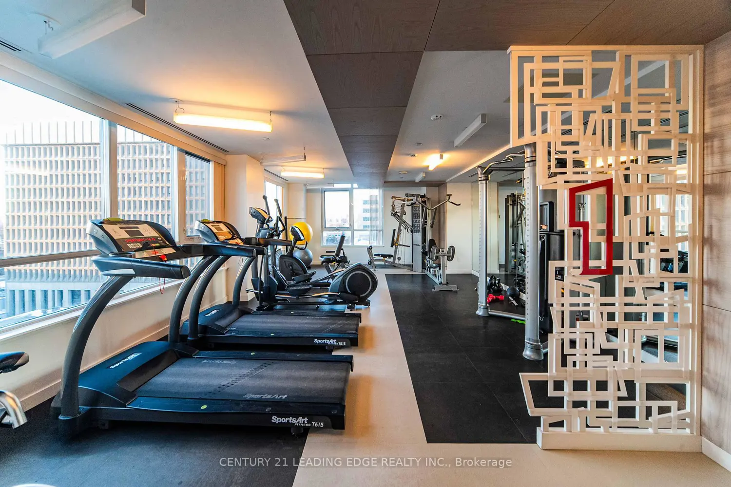 Additional image 20 of 181 Huron Street 1605