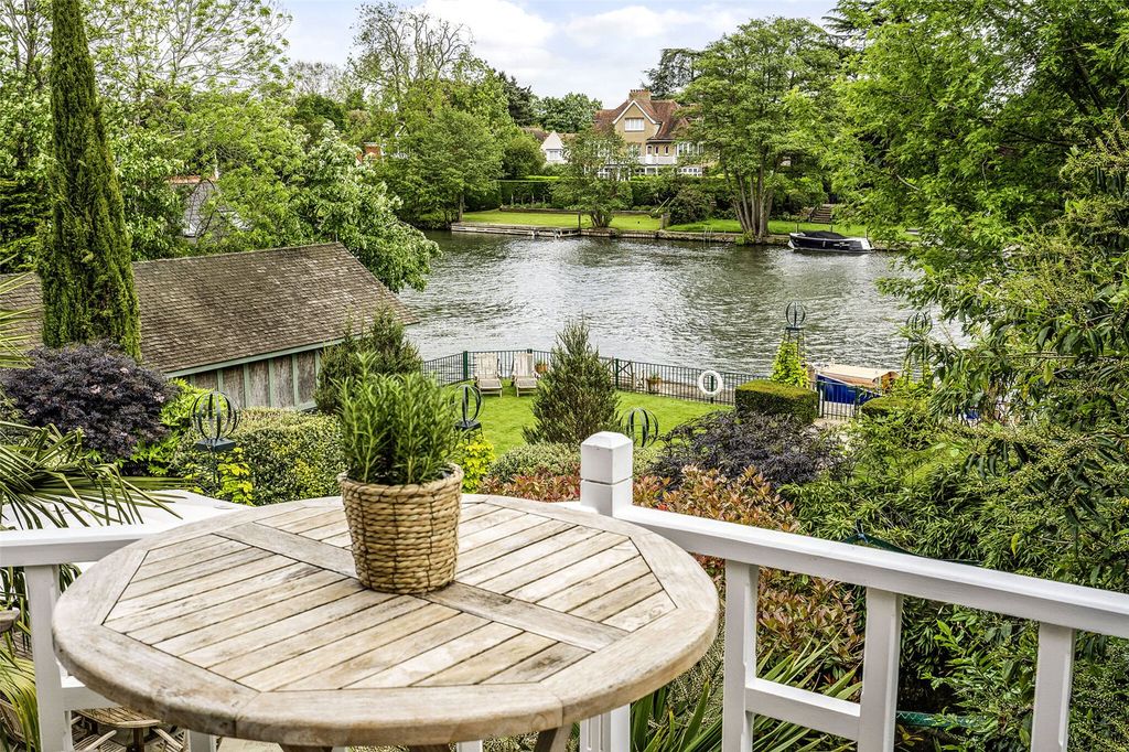 Additional image 22 of 6 bed detached house for saleFishery Road, Bray, Berkshire SL6