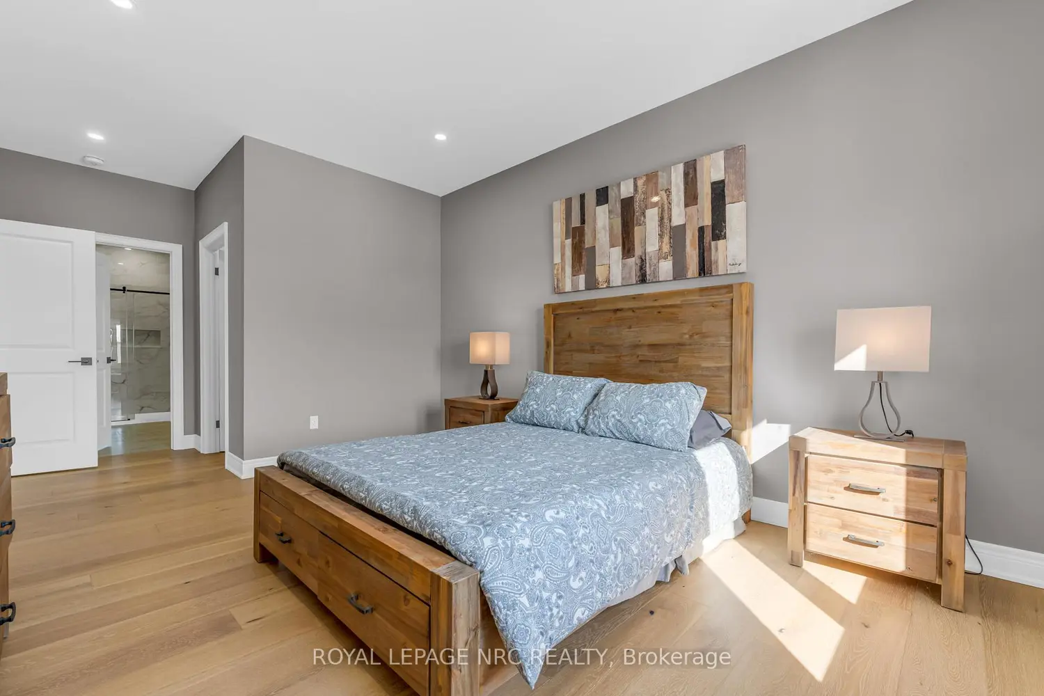 Additional image 11 of 738 Clarence Street