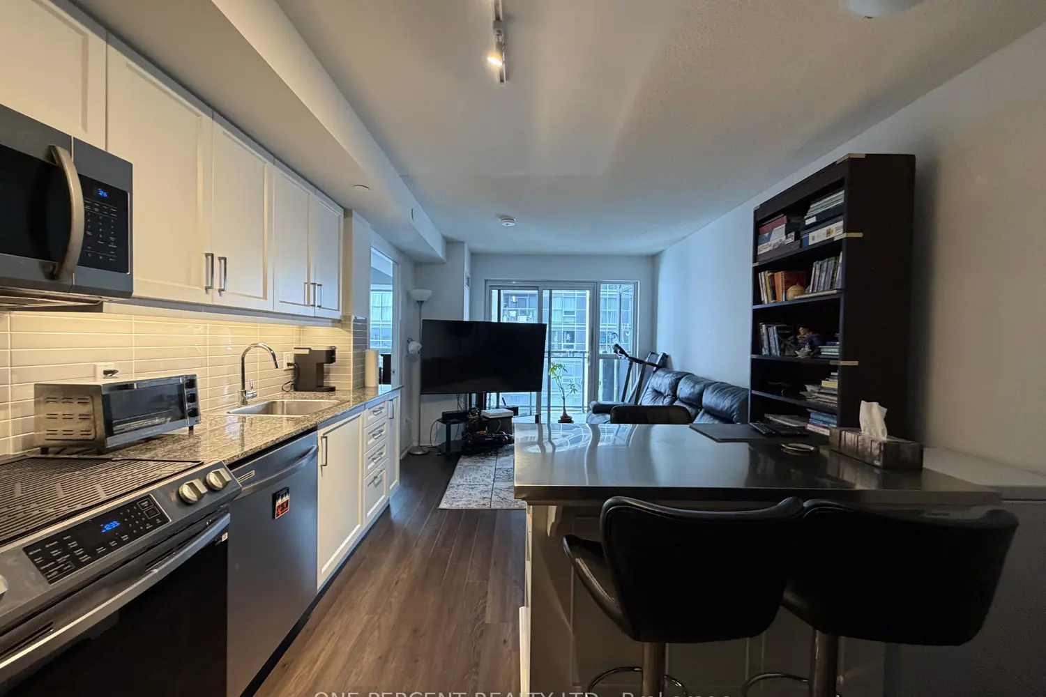 Additional image 7 of 20 Meadowglen Place 2010