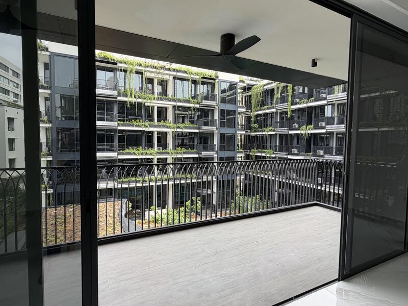 12 Jervois Close